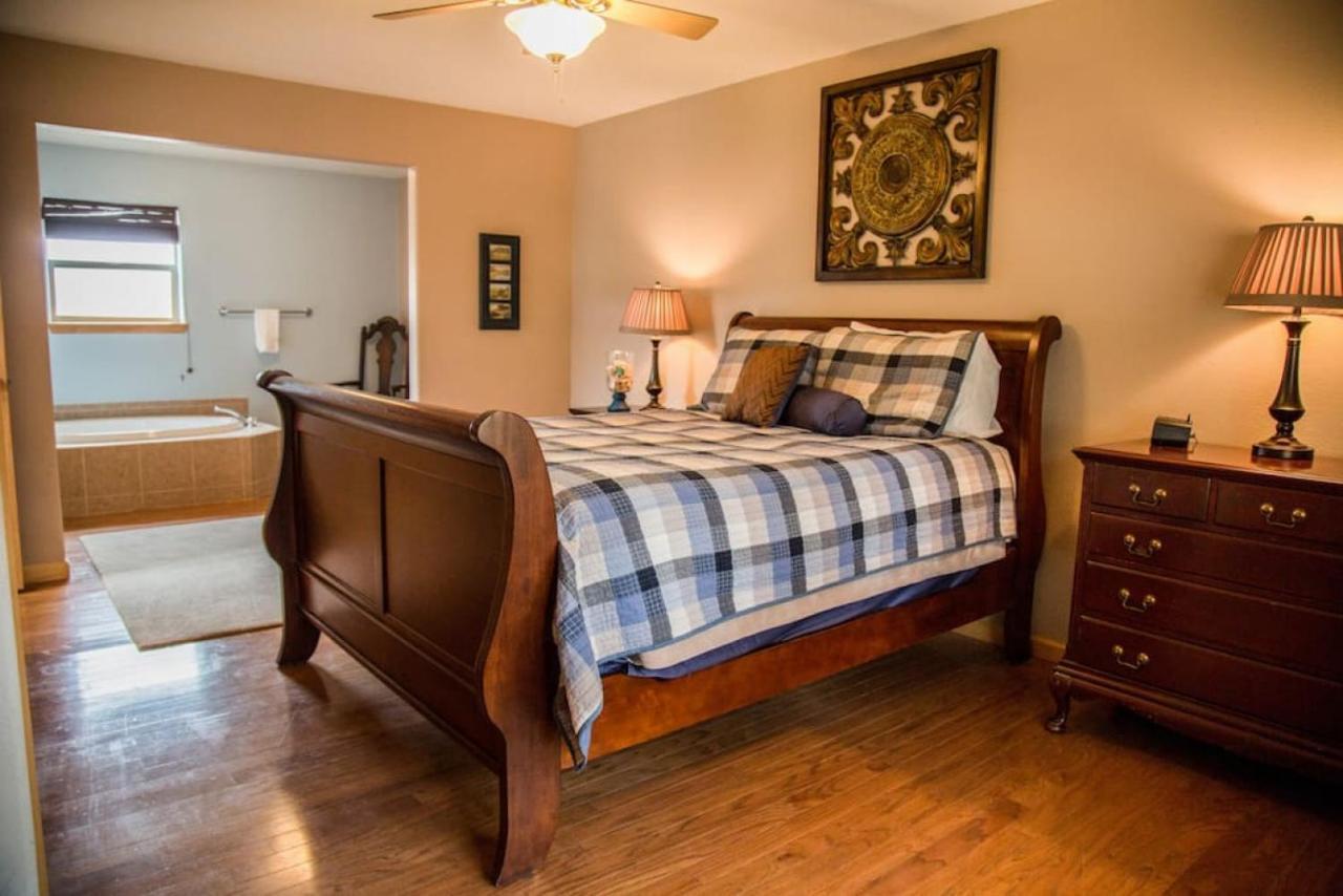 Twin Owls Lodge, Great For Families Master Bedroom, Loft, Full Kitchen, Dogs Ok Έστες Παρκ Εξωτερικό φωτογραφία